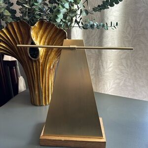 Elegant Gold Jewelry Holder